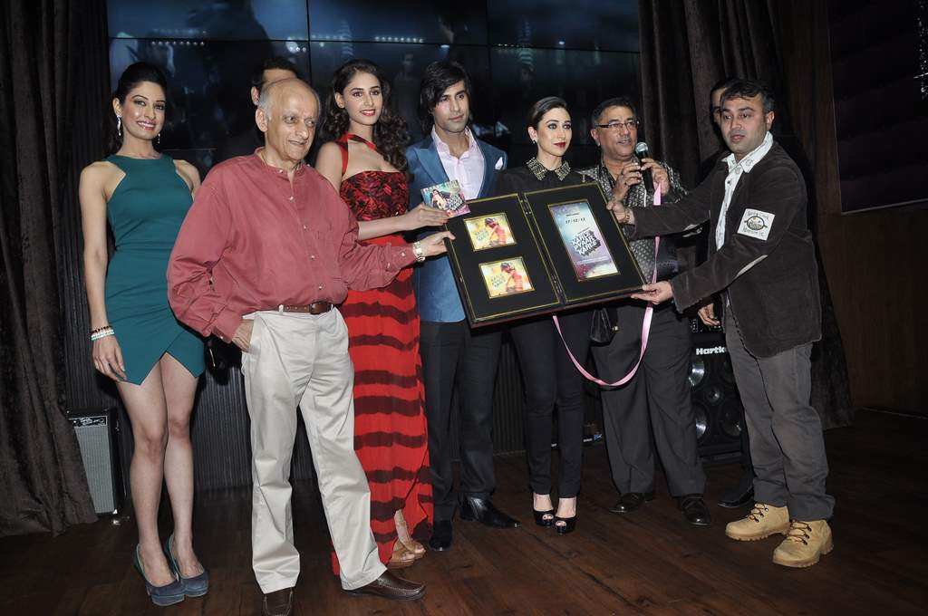 Tanya Mallik, Mukesh Bhatt, Hasleen, Shiv Darshan, Karisma Kapoor, Suneel Darshan, Rajesh Pandey