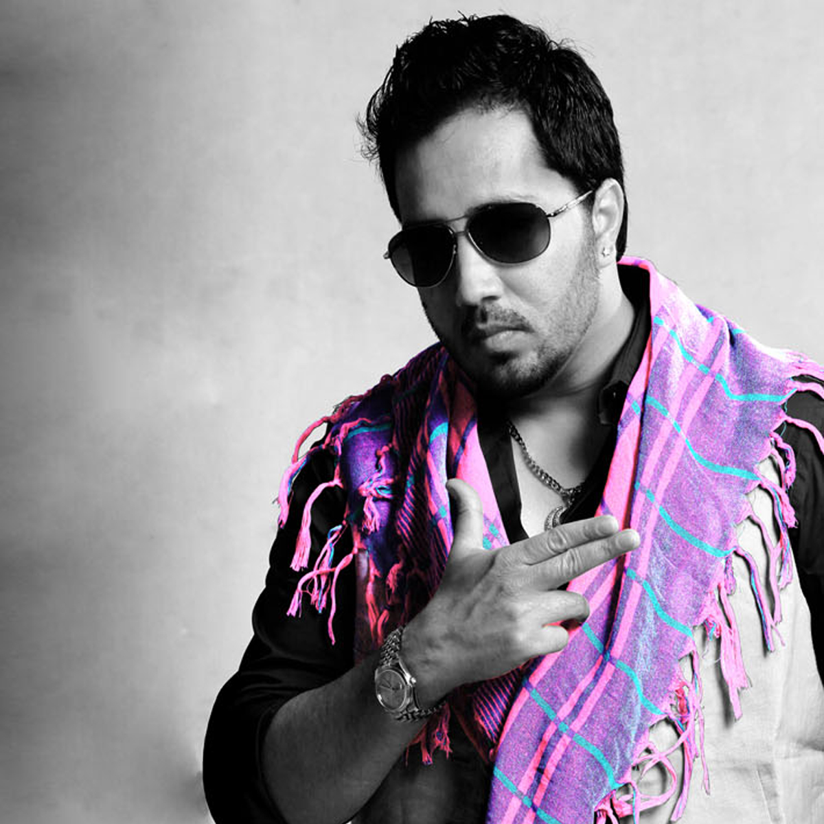 Promotional Pic 1200 x1200