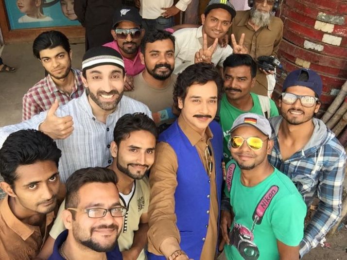 BTS Rang Laaga - Faysal with team
