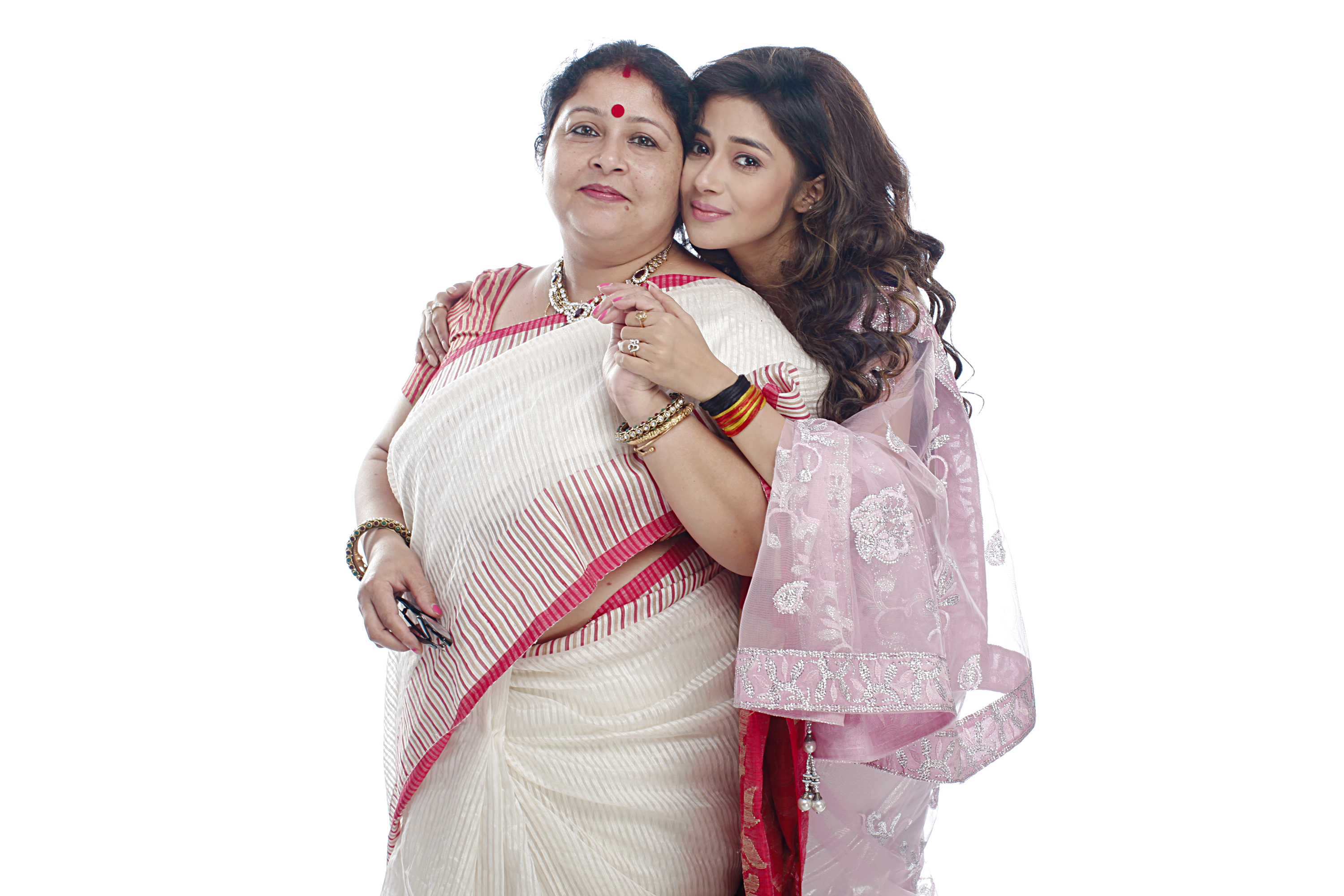 Tina Datta with mother